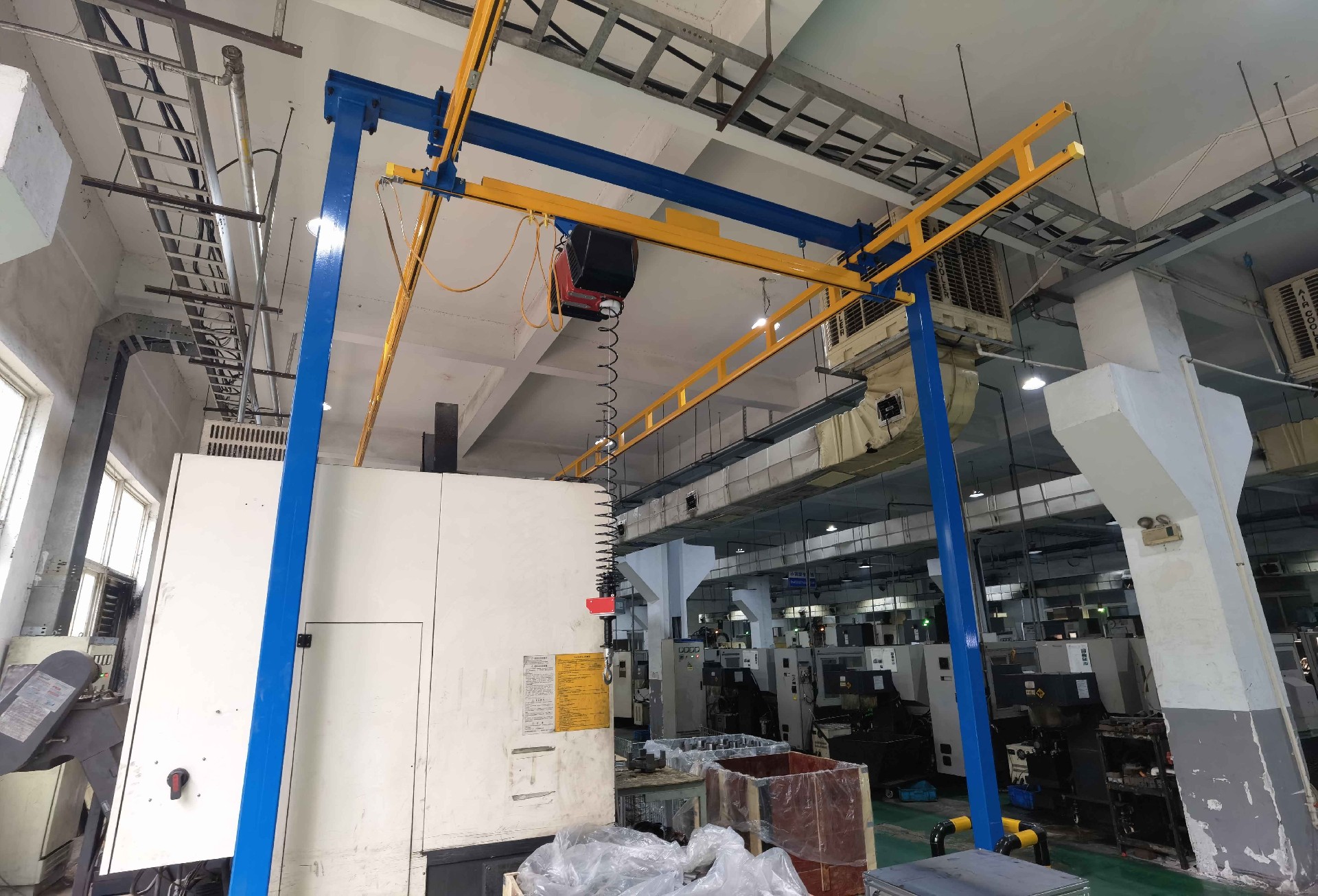 蘇州KBK輕軌型吊機——高效、便攜、經(jīng)濟的起重解決方案